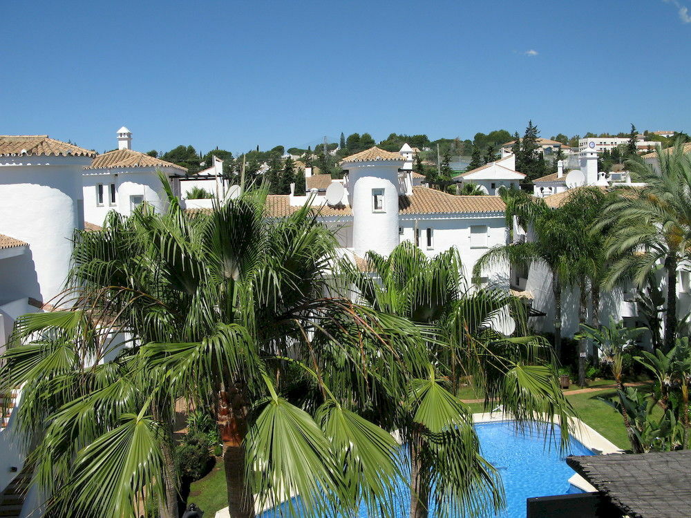 Apartamentos Y Casas Serinamar Marbella El Angel Exterior photo