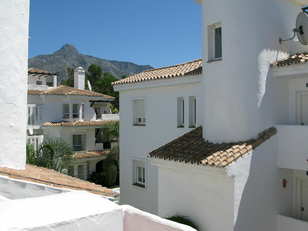 Apartamentos Y Casas Serinamar Marbella El Angel Exterior photo