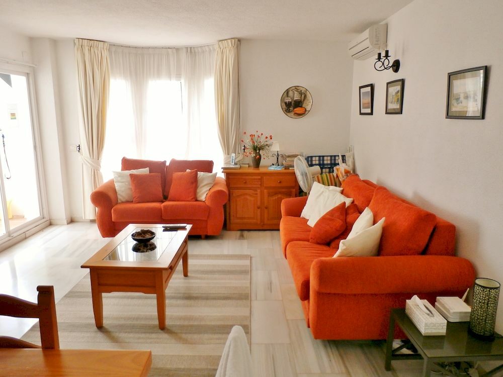 Apartamentos Y Casas Serinamar Marbella El Angel Exterior photo