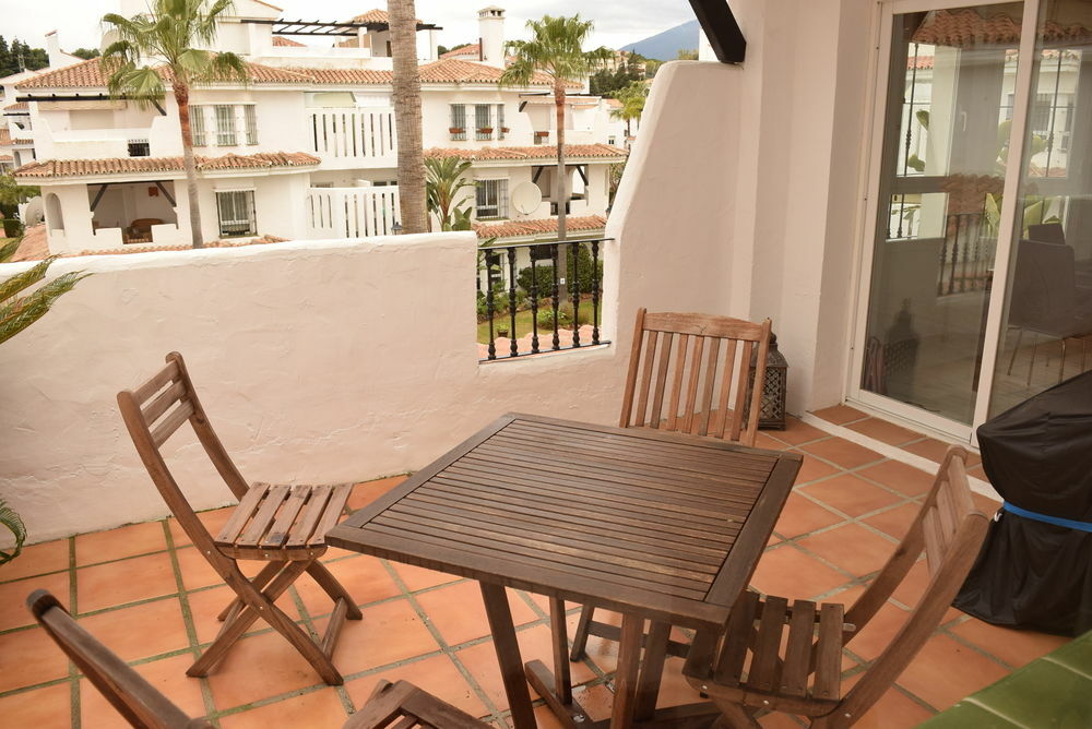 Apartamentos Y Casas Serinamar Marbella El Angel Exterior photo